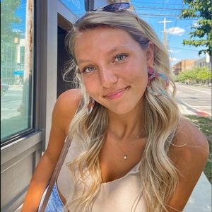 Meet your Posher, Kenna